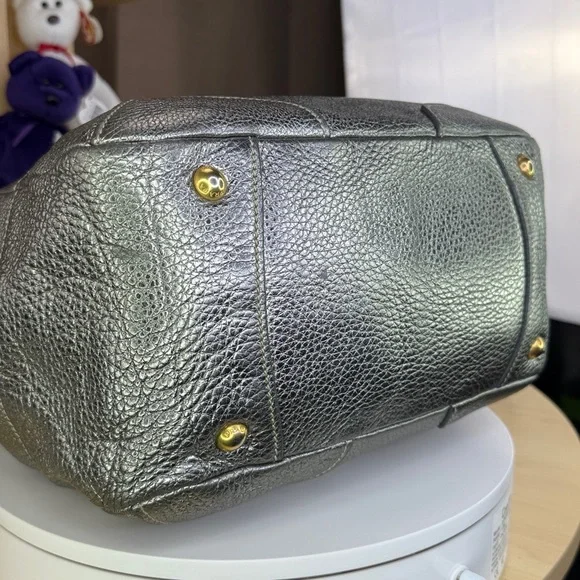 💥PRADA - Silver Metallic Vitello Daino Leather Shoulder Bag BN1346 - 136U894 - Picture 10 of 17
